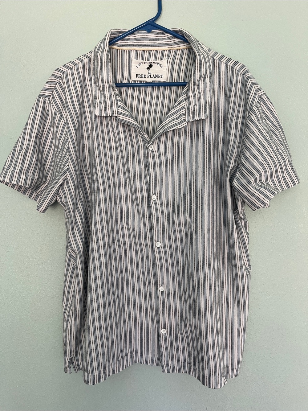 Free Planet Men's Short-Sleeve Vertical Stripe Shirt in Blue and White